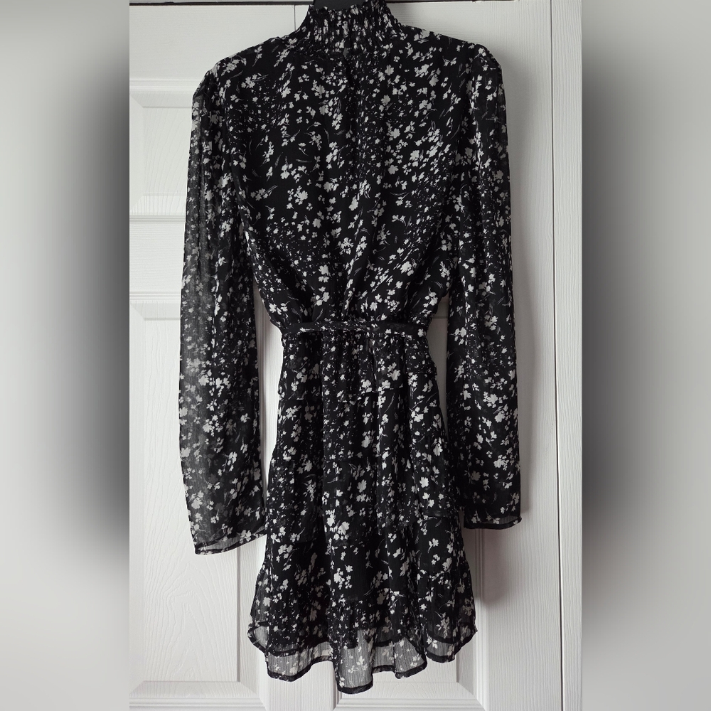 Aqua Black and White Floral Long Sleeve Dress size L - Picture 8 of 13